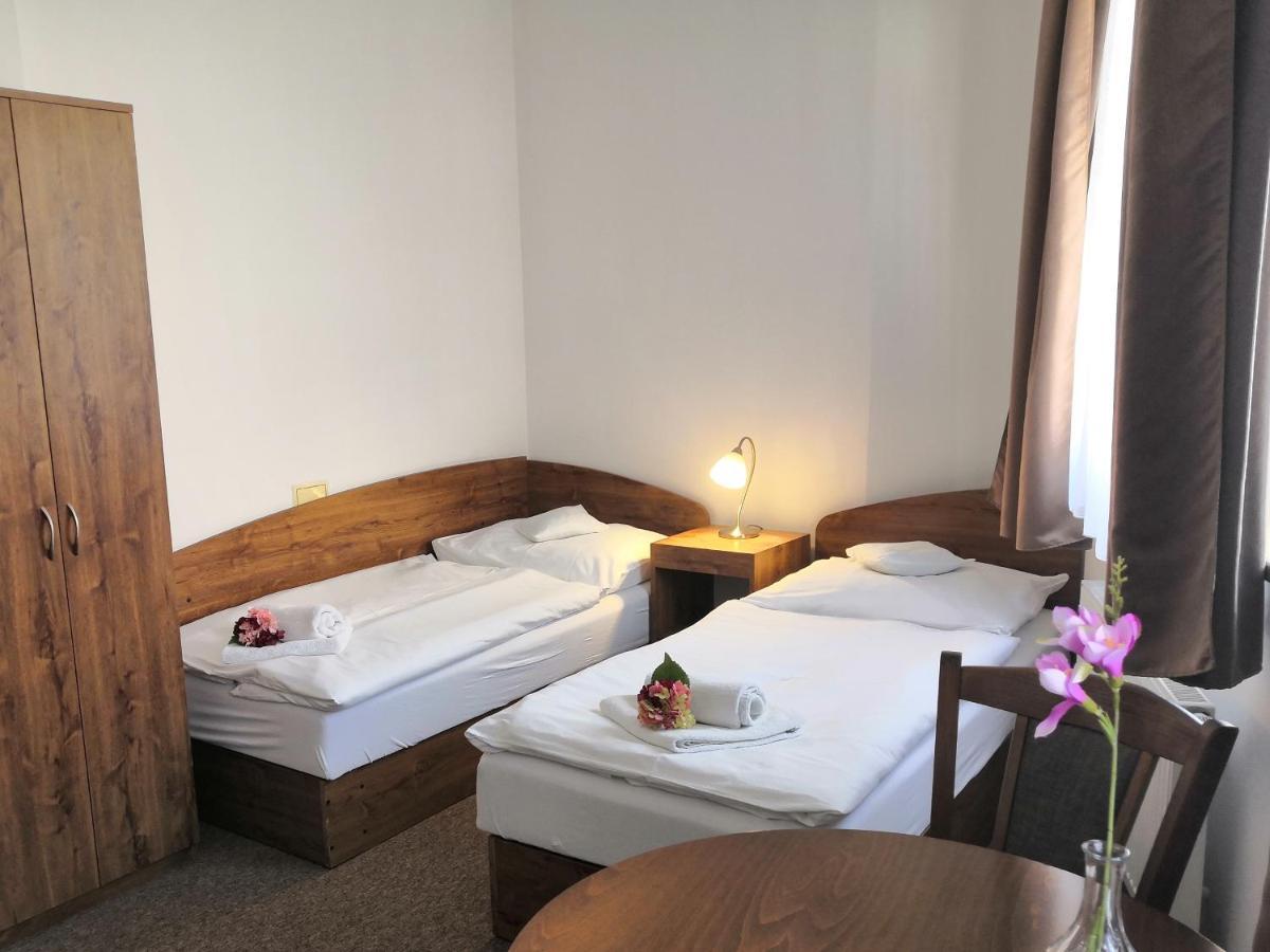 Uherský Brod Hotel U Brany מראה חיצוני תמונה